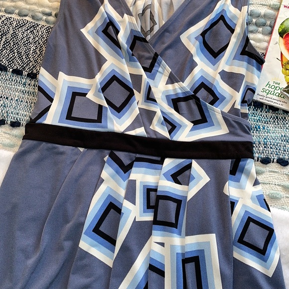 New York and Company Stretch-Jersey Midi Dress -Small - Picture 3 of 5